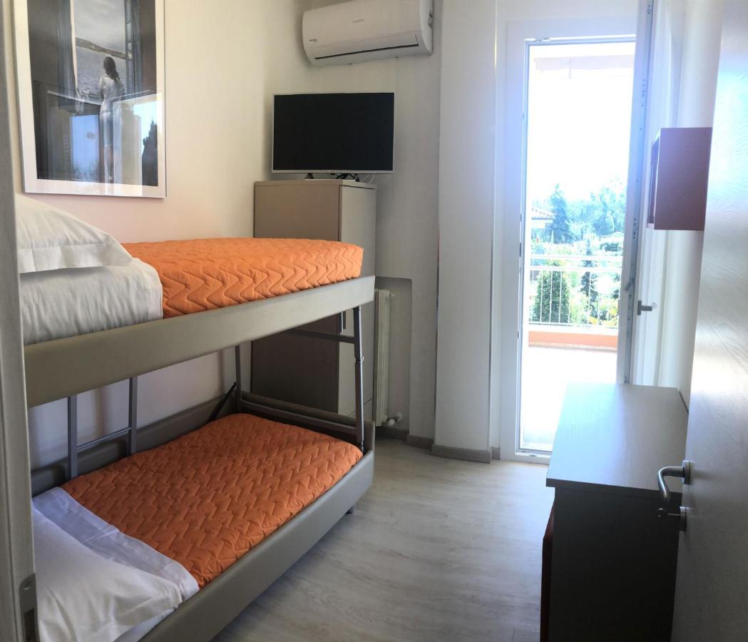 Residenza Verdemare Misano Adriatico Luaran gambar