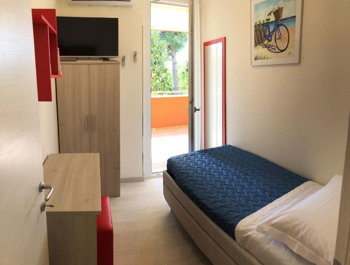 Residenza Verdemare Misano Adriatico Luaran gambar